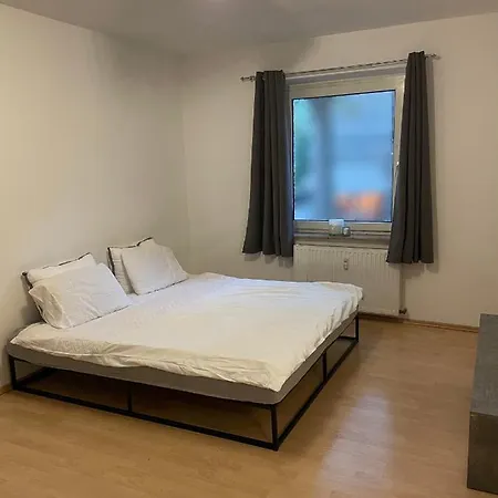 Zentrale Zweizimmerwohnung Apartment Dusseldorf