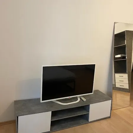 Zentrale Zweizimmerwohnung Apartment *